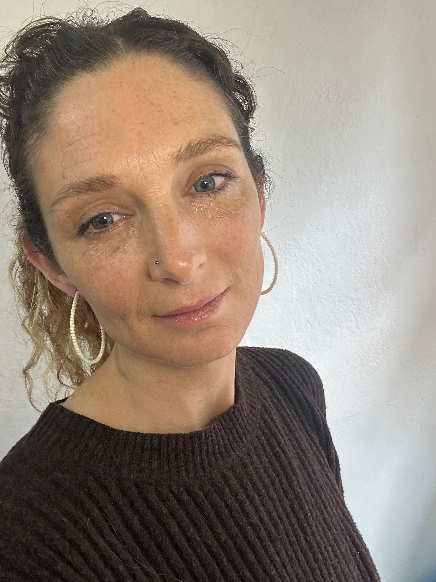 BEADED EMMANUELLE HOOPS